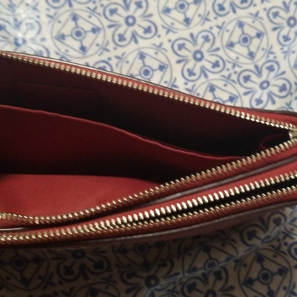 Coach large wristlet - Picture 3 of 4